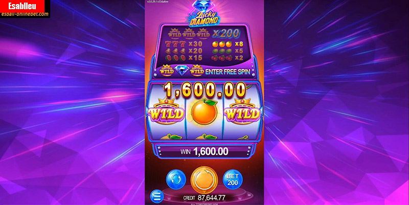 Lucky Diamond Slot Machine Wild Symbols