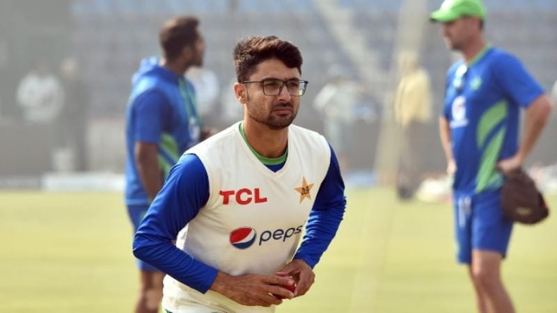 Pak vs Eng Watch: Ben Stokes bamboozled by Pakistan debutant Abrar Ahmed Pak vs Eng Watch: Ben Stokes bamboozled by Pakistan debutant Abrar Ahmed