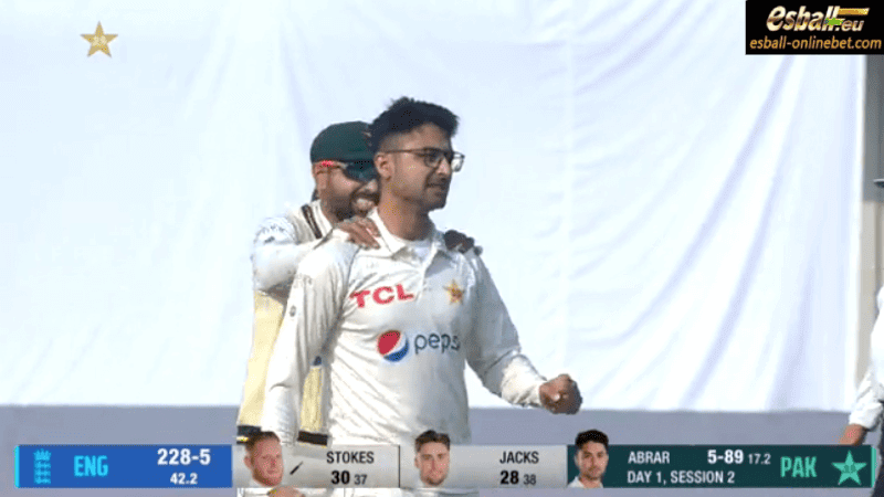 Pak vs Eng Watch: Ben Stokes bamboozled by Pakistan debutant Abrar Ahmed Pak vs Eng Watch: Ben Stokes bamboozled by Pakistan debutant Abrar Ahmed