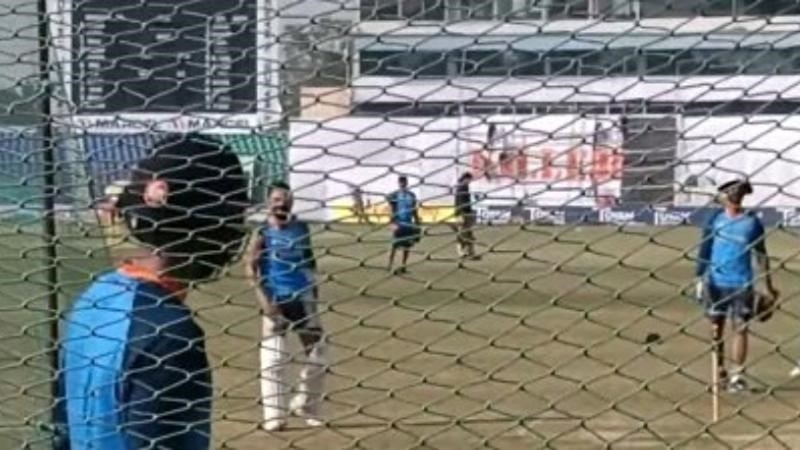 Ind vs Bang 1st TEST: Virat Kohli teases Shubman Gill during the nets session